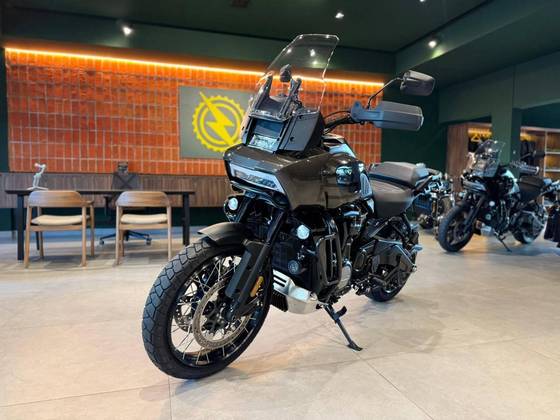 HARLEY-DAVIDSON PAN AMERICA 1250 S 